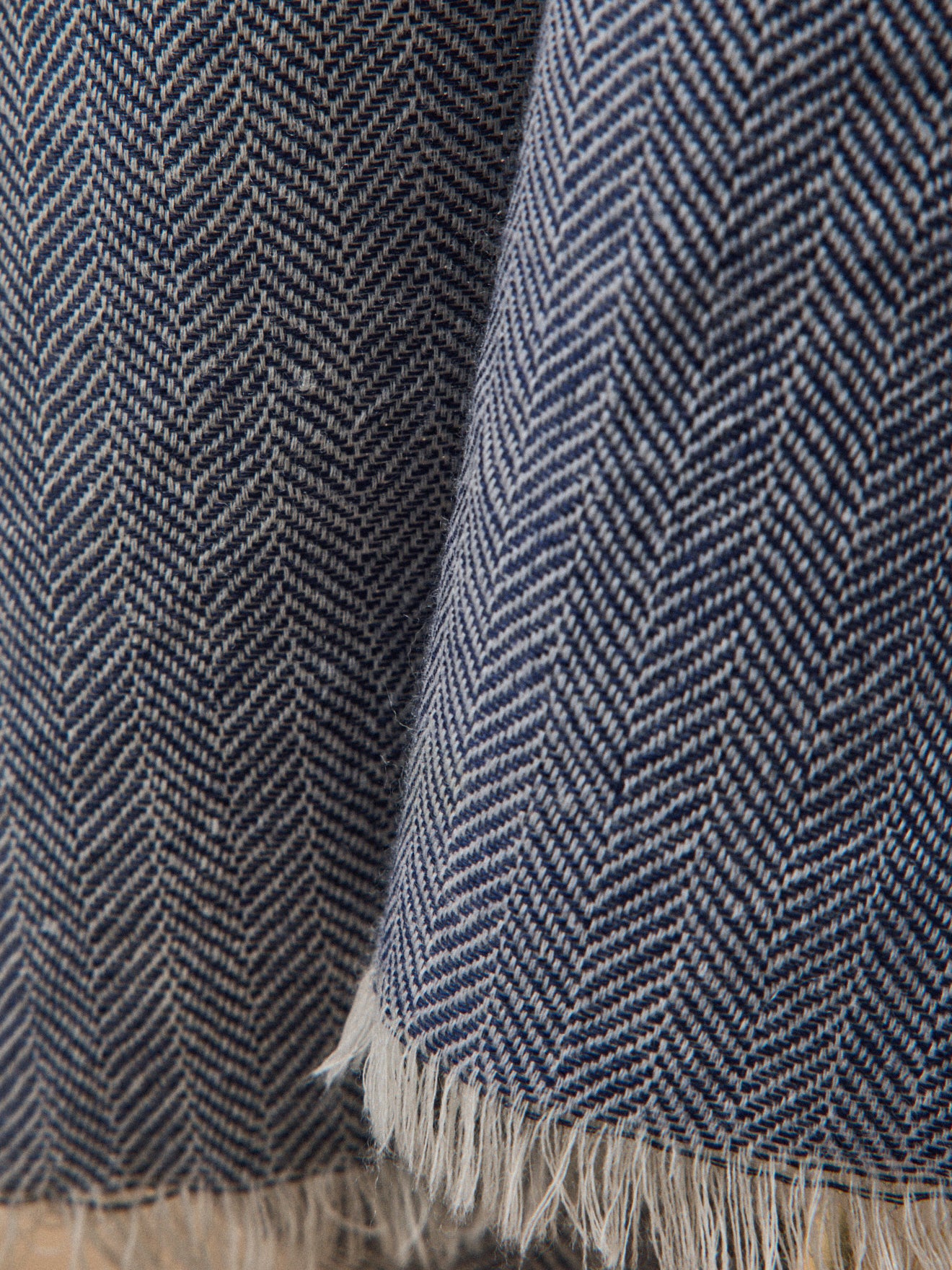 Écharpe en laine homme motif chevrons - Image 3