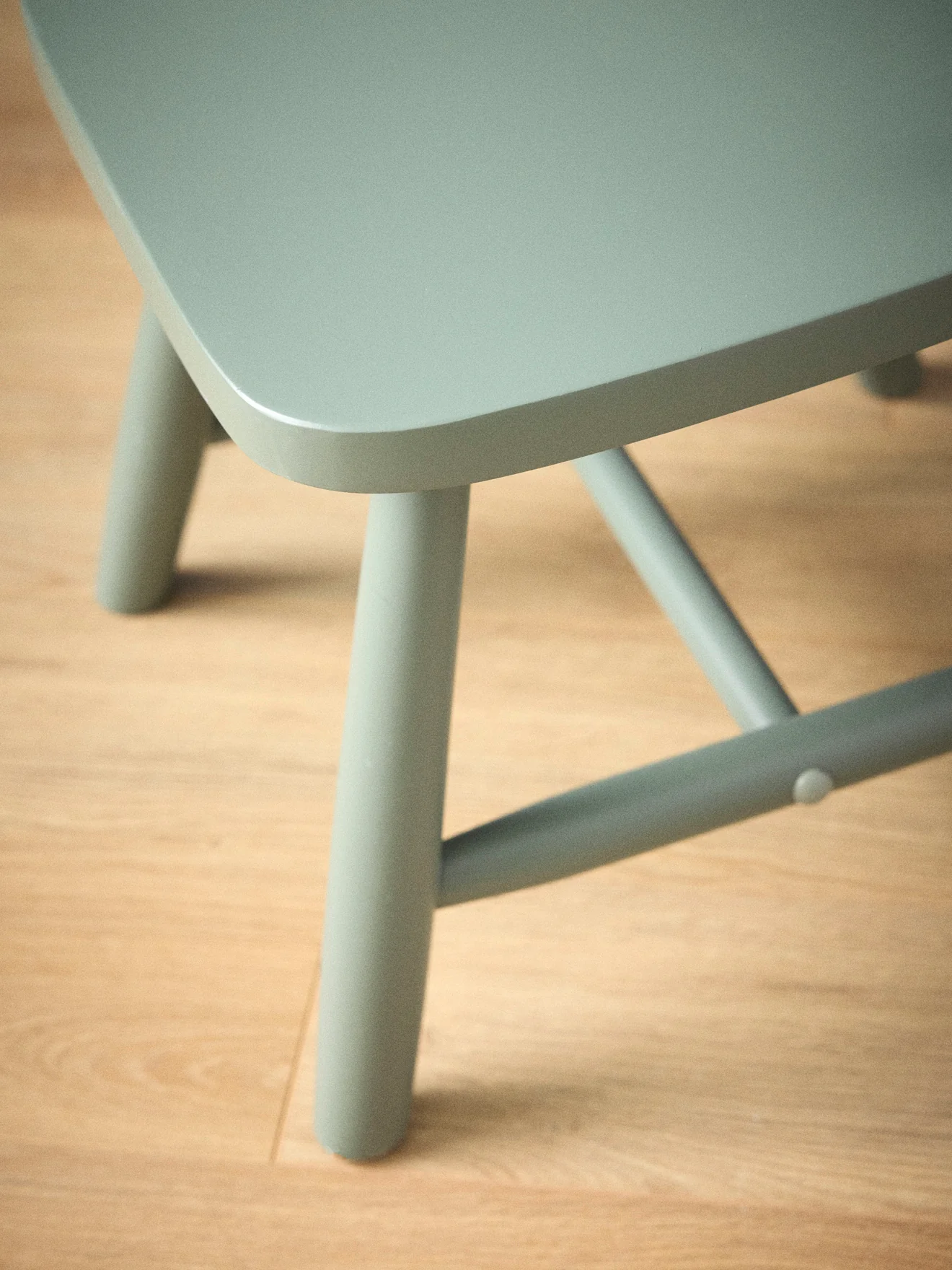 Chaise enfant William en bois - Image 4