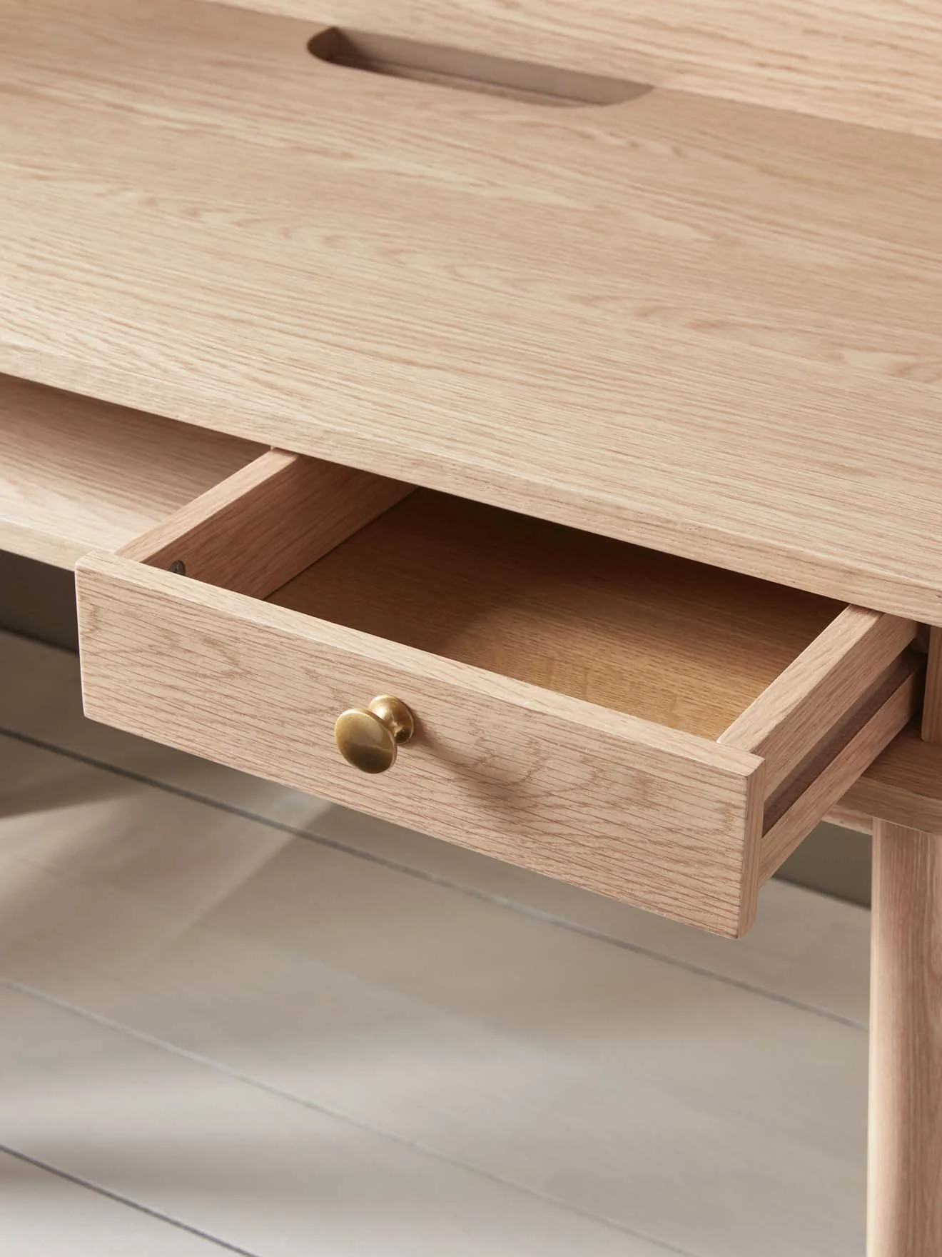 Bureau Victor - Image 3