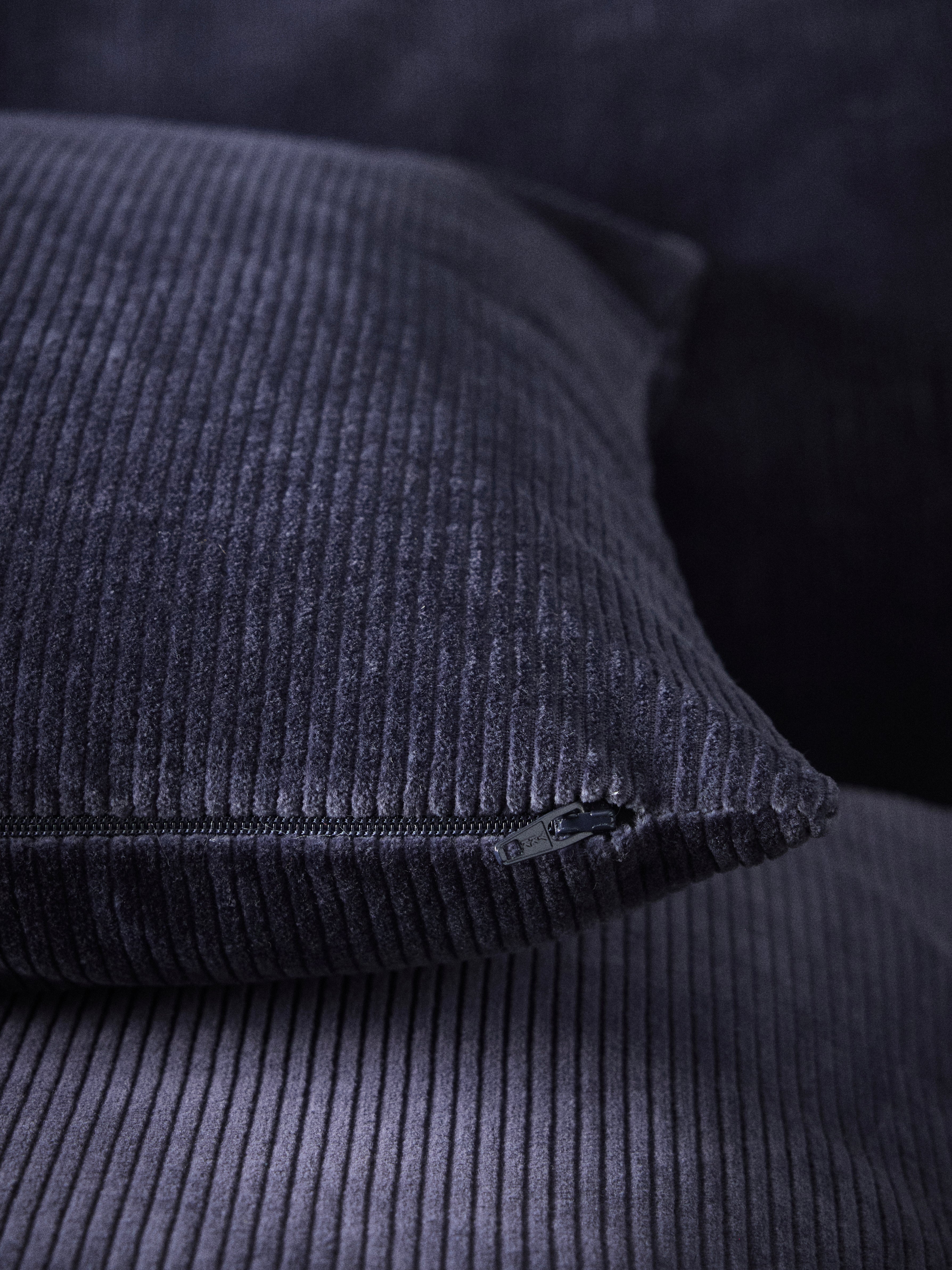 Housse de coussin en velours côtelé - Image 2