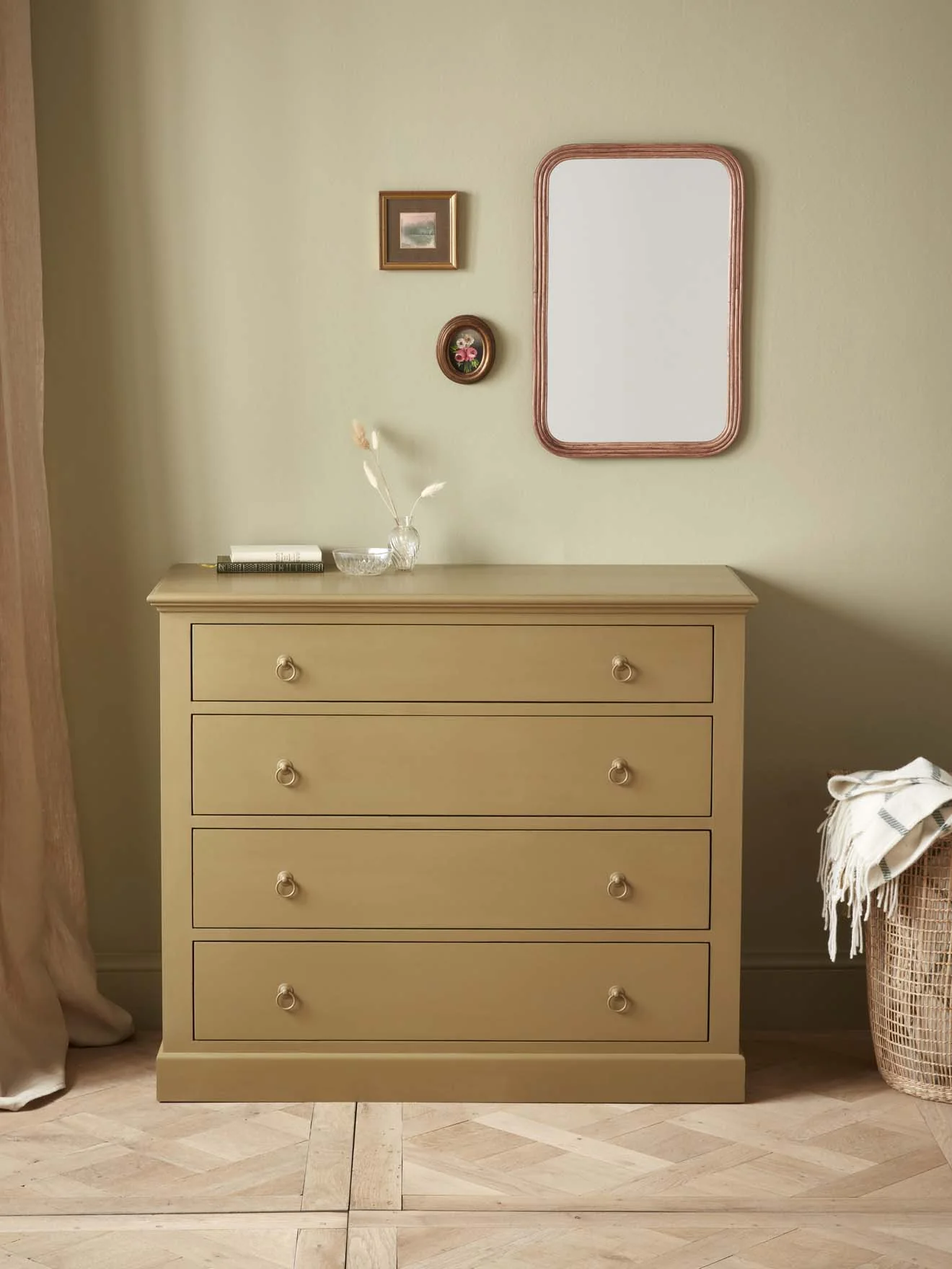 Commode Valentine