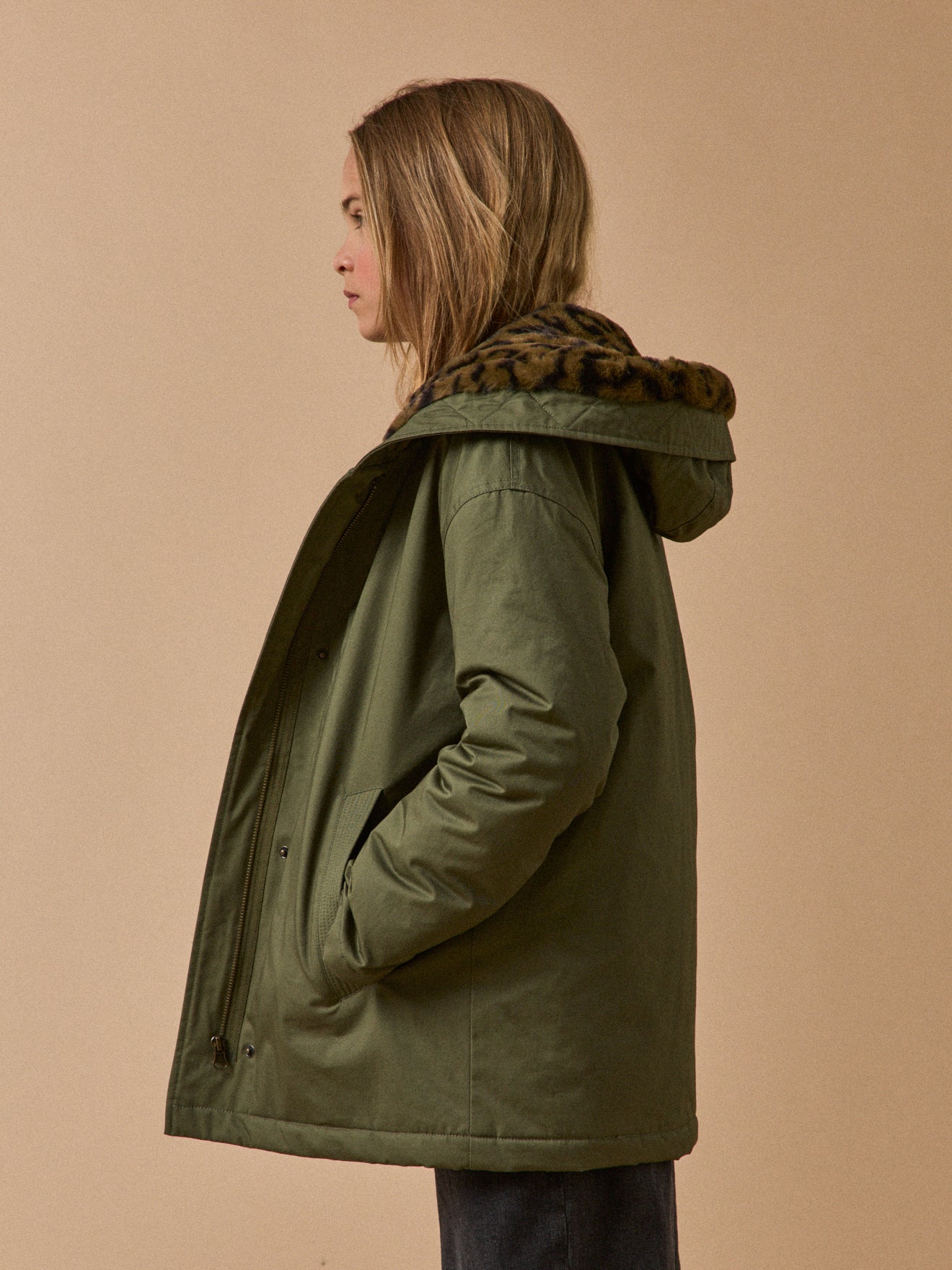Parka courte doublée léopard - Collection Junior - Image 2