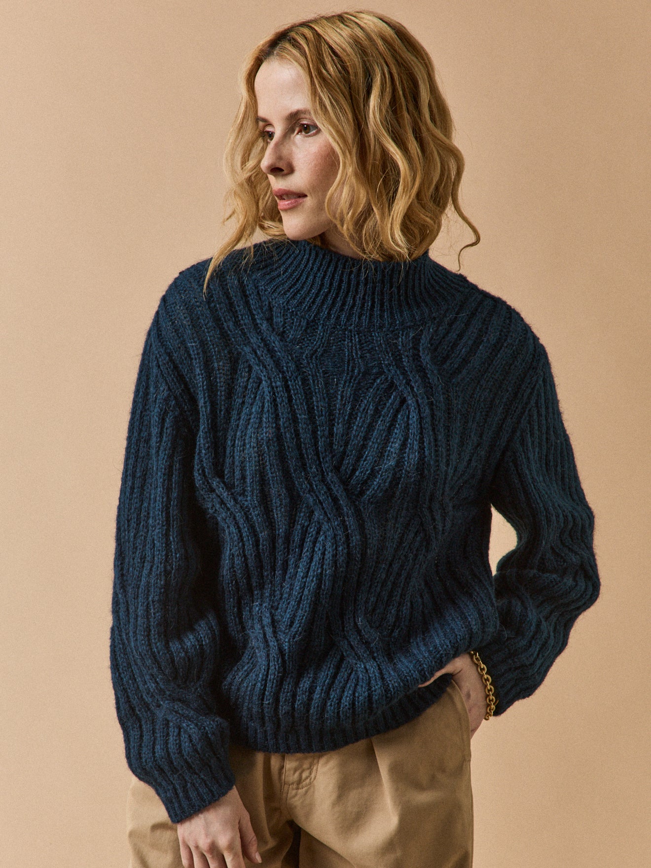 Pull torsades col montant femme