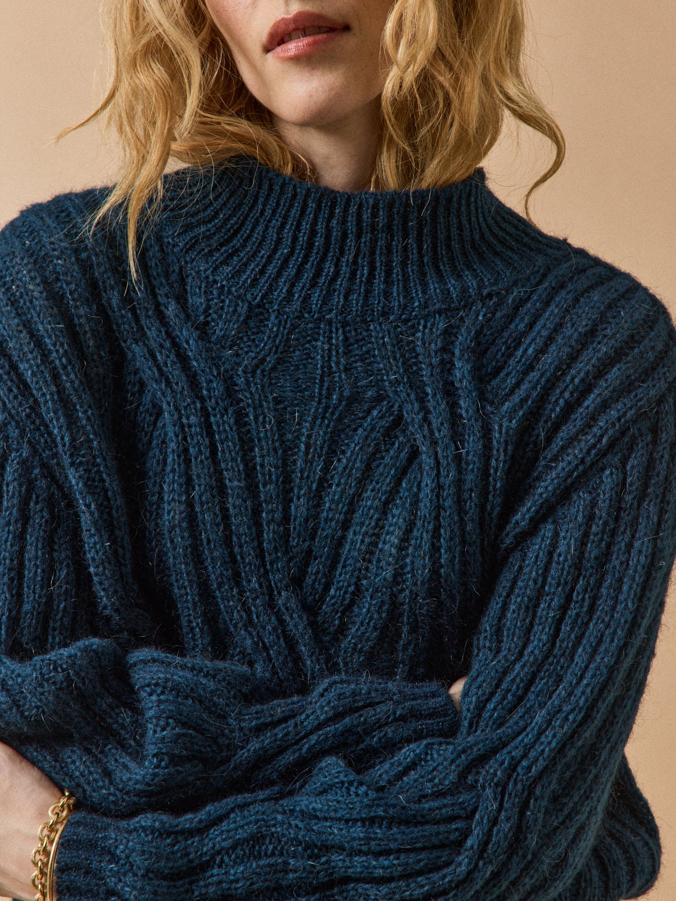 Pull torsades col montant femme - Image 3