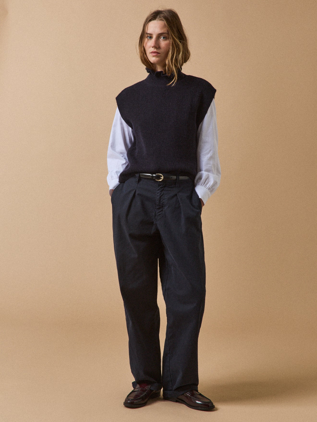 Pull sans manches col froufrou femme - Image 7