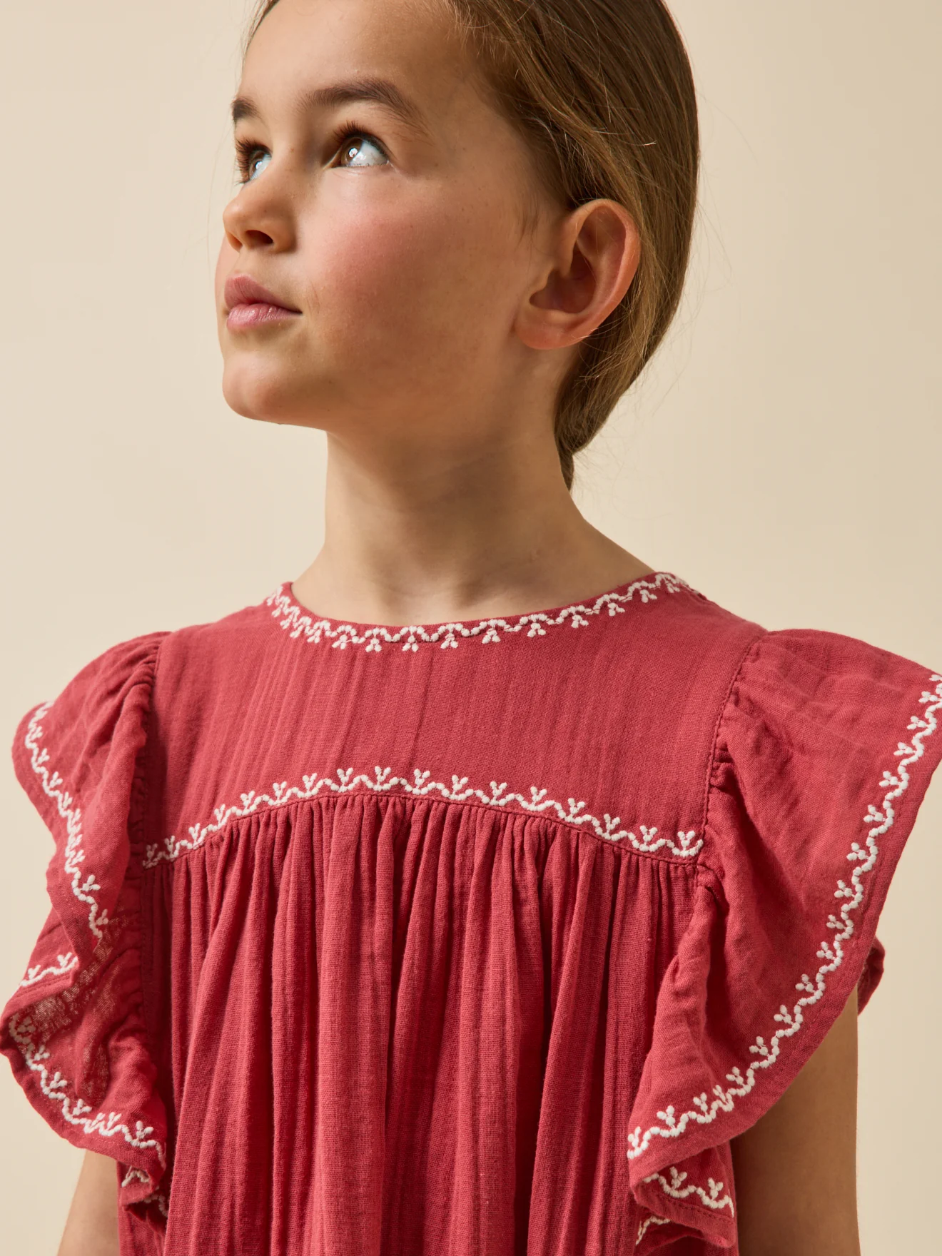 Robe brodée Fille en gaze de coton biologique - Image 3